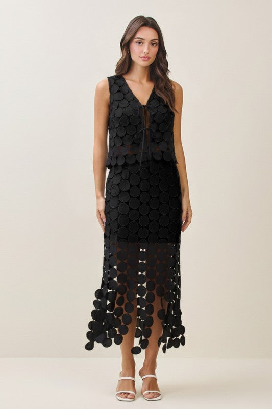 Fern Sleeveless Front Tie Circle Crochet Top Black