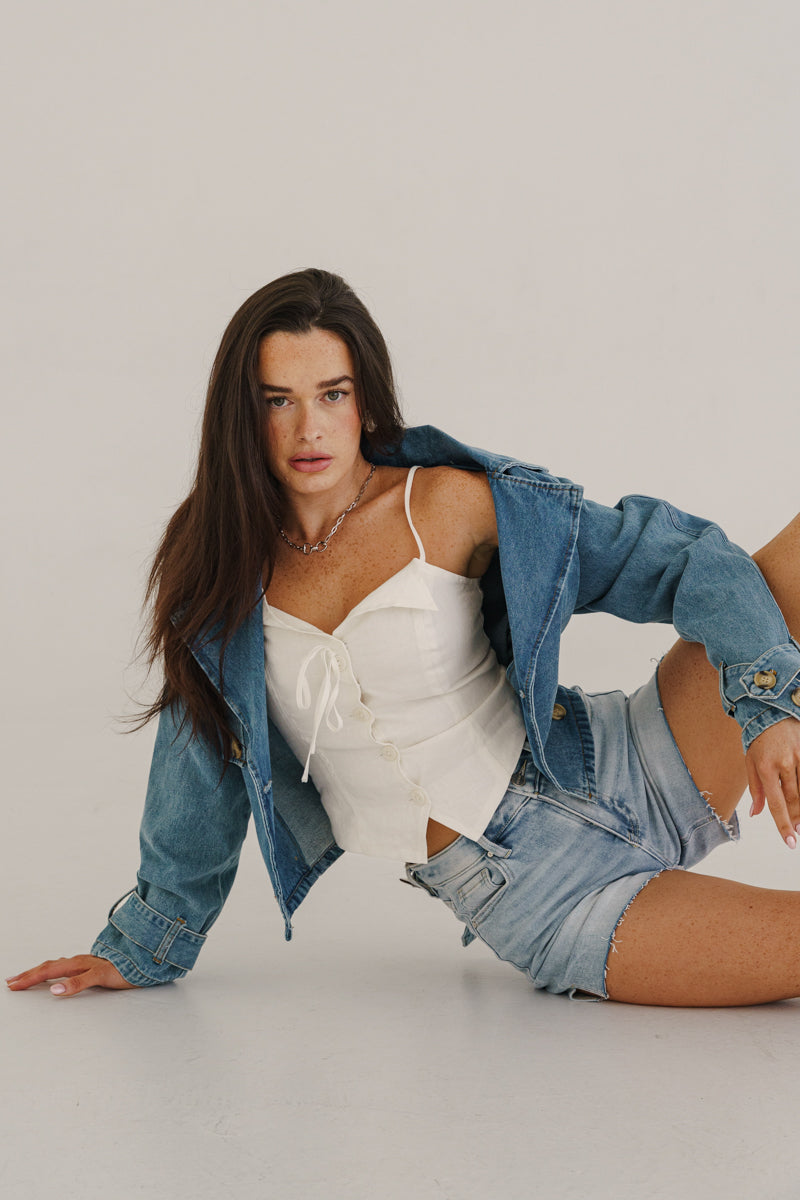 Teresa High Rise Raw Hem Denim Shorts Light Wash