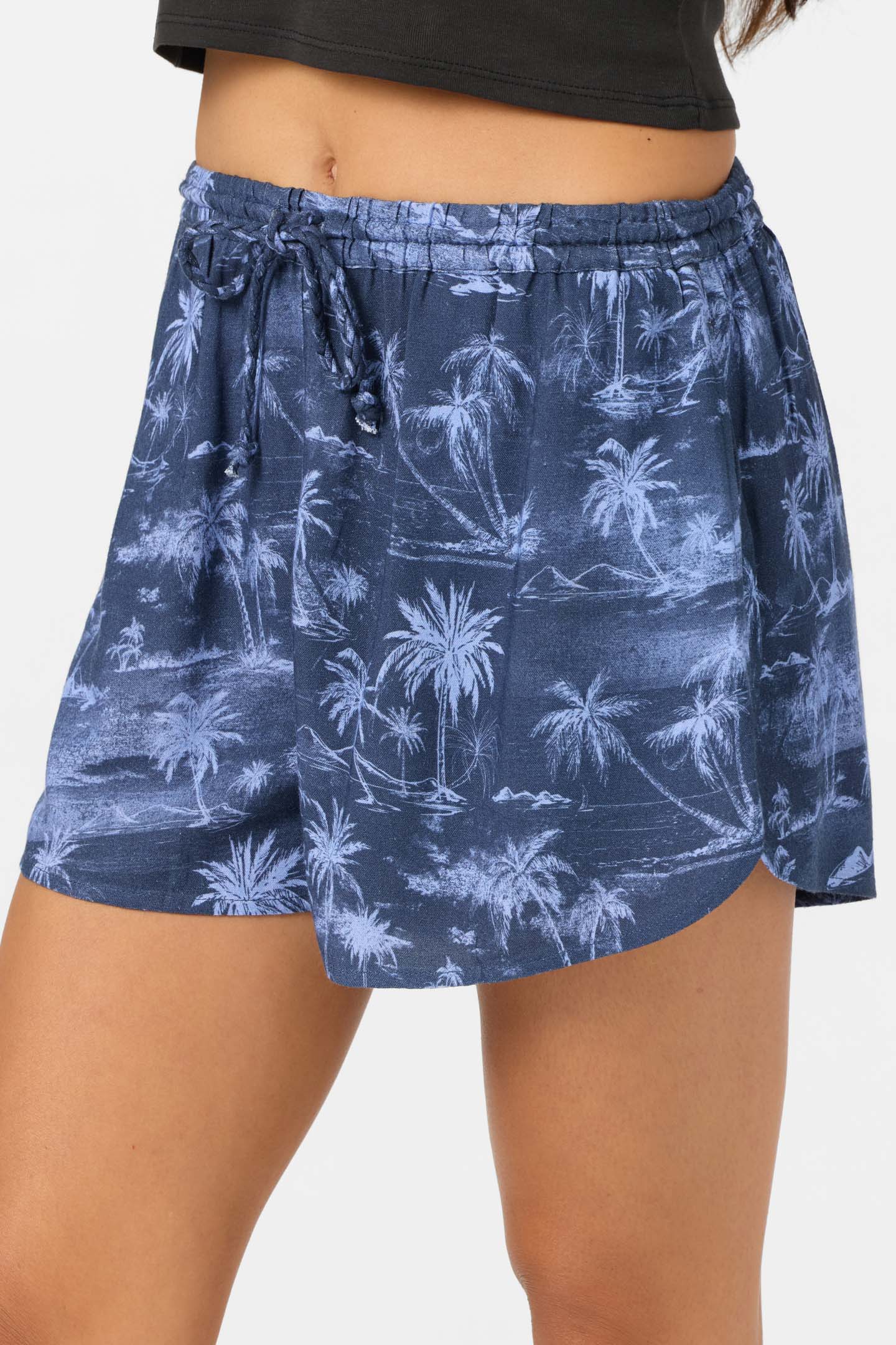 Millie Tropical Scene Beach Shorts