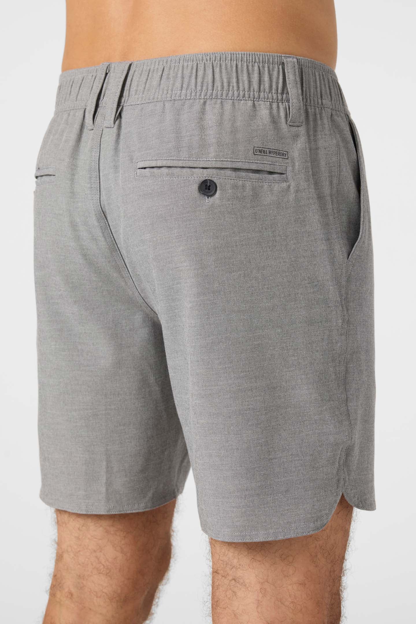 Reserve Light Check 18" Scallop Hybrid Shorts