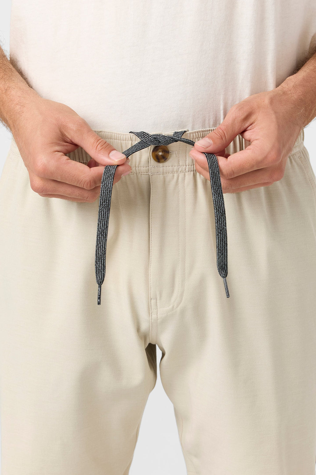 Reserve Light Check Scallop Elastic Waist 18" Hybrid Shorts
