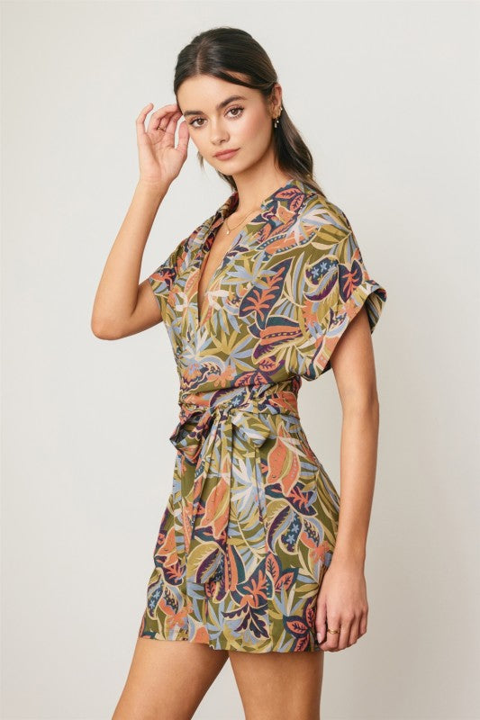 Finley Short Sleeve Waist Tie Tropical Print Romper Green